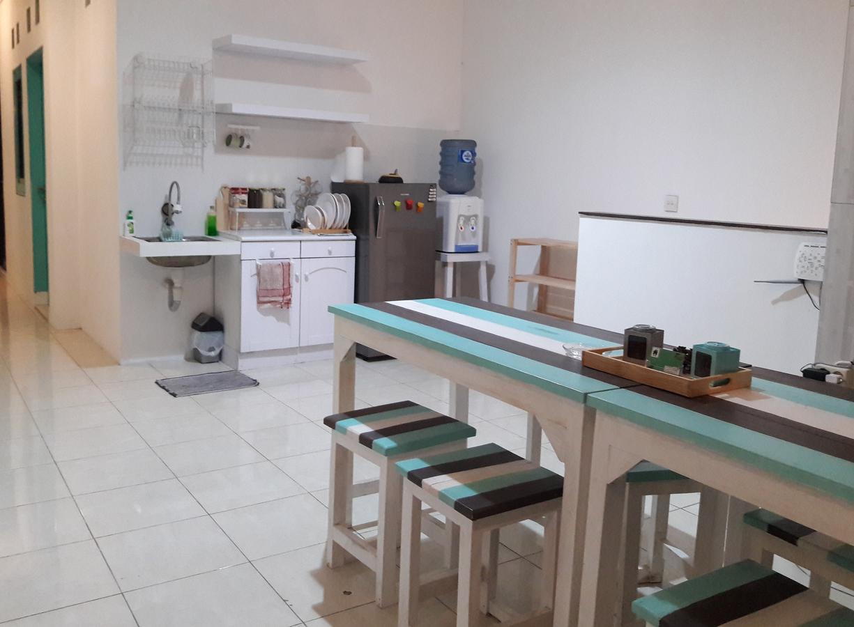 The Ruum Hostel Canggu Екстер'єр фото
