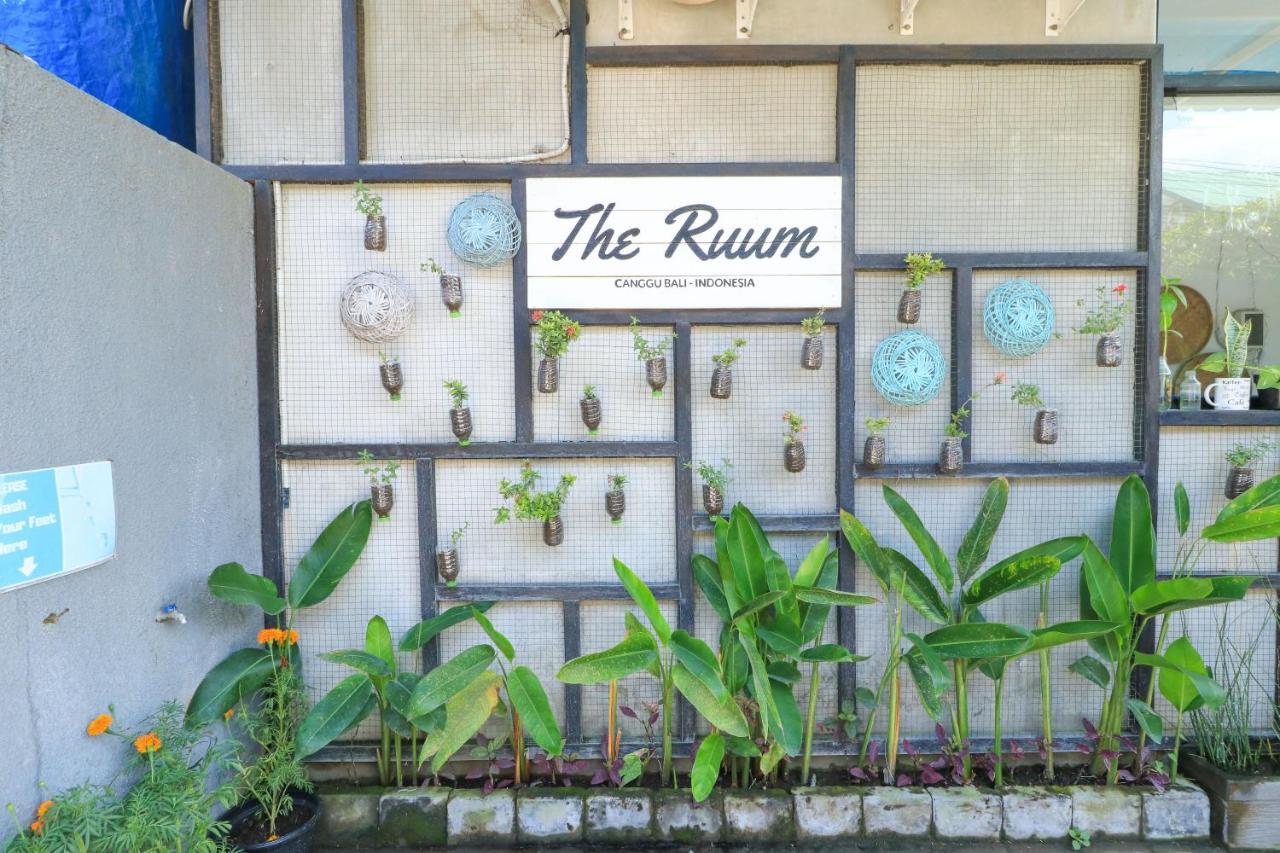 The Ruum Hostel Canggu Екстер'єр фото