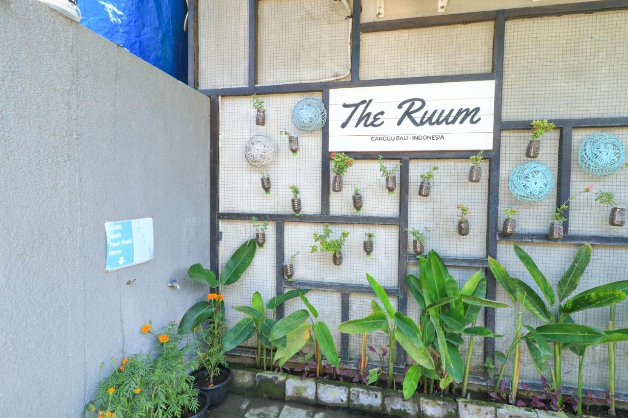 The Ruum Hostel Canggu Екстер'єр фото