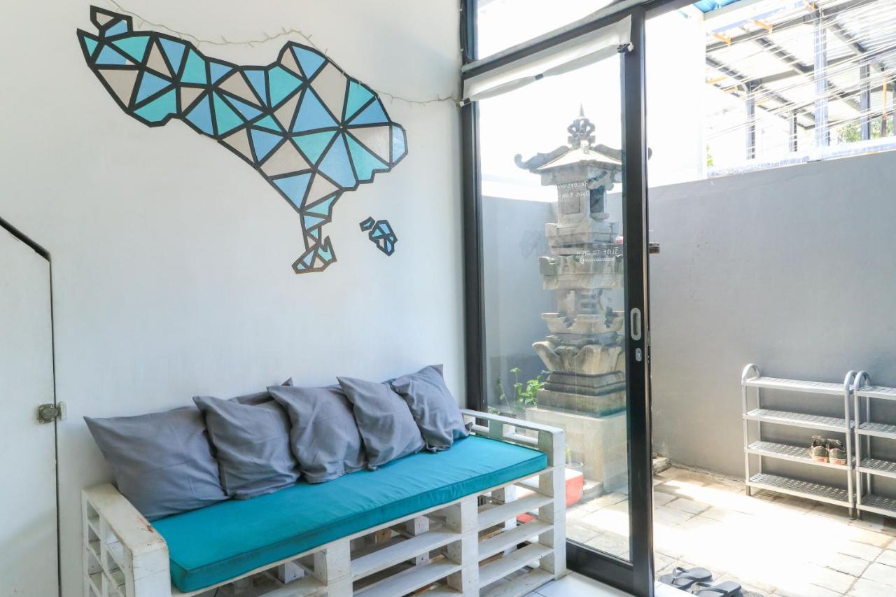 The Ruum Hostel Canggu Екстер'єр фото